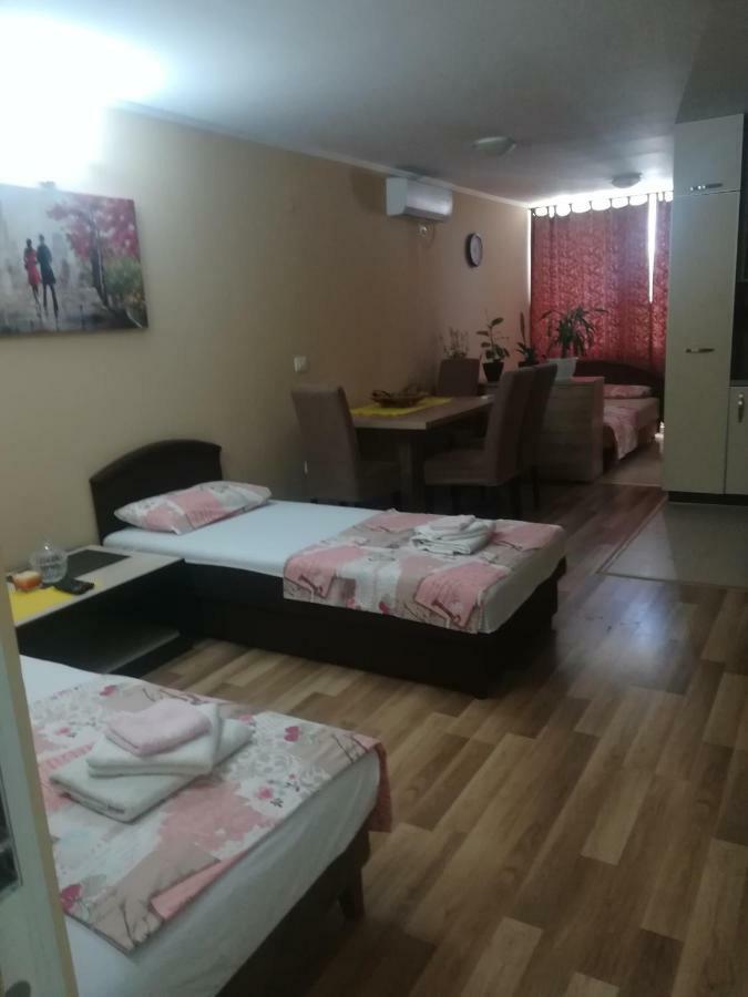 Apartments Vis Jaz Budva Eksteriør billede