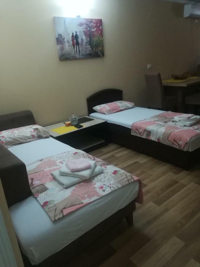 Apartments Vis Jaz Budva Eksteriør billede